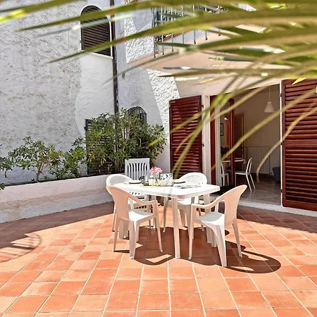 232 - Bilocale Al Taunus Con Portico E Ampio Giardino Condominiale